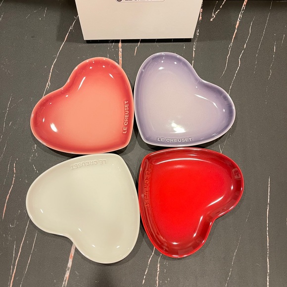 Le Creuset Other - Le Creuset Heart Plates Set of 4